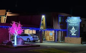 Aquarius Motor Inn